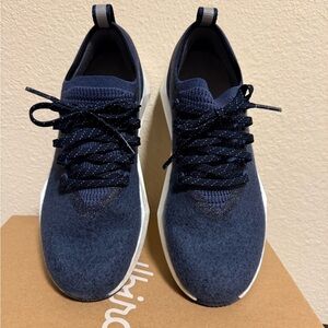 Allbirds Navy Blue Wool Sneakers size 7